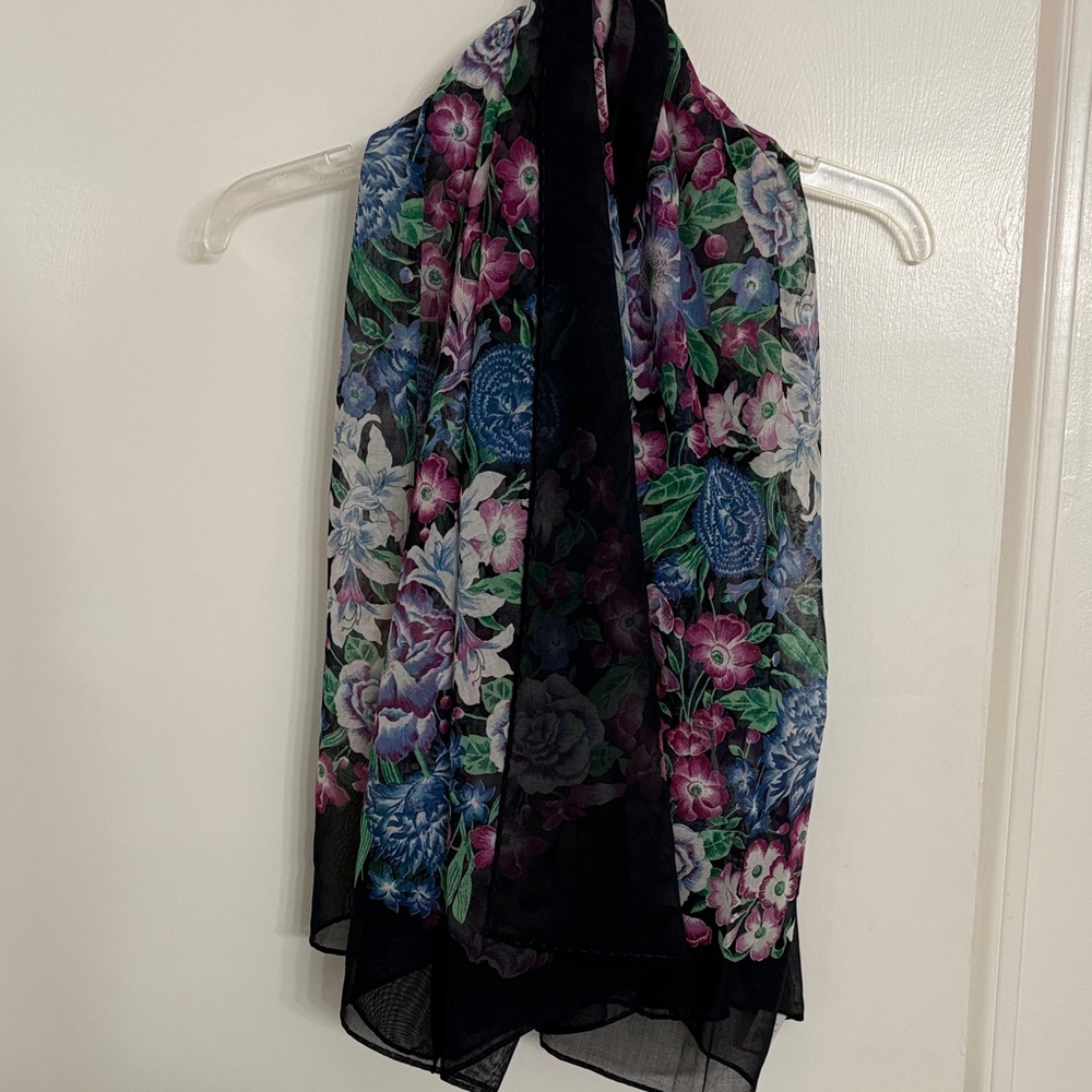 Floral Women's Scarf - Multicolor